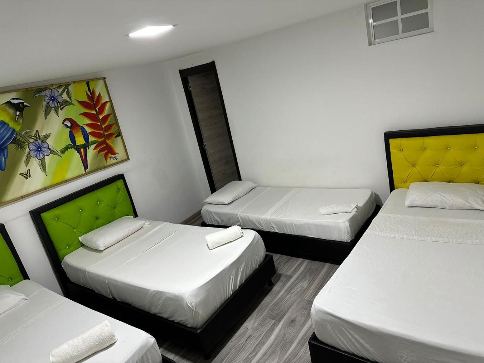 Hotel Las Flores ซานตาโรซา เดกาบัล ภายนอก รูปภาพ